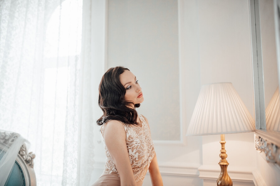 Noszenie gorsetu na co dzień - jak go odpowiednio dobrać? Jakie są zalety jego noszenia?